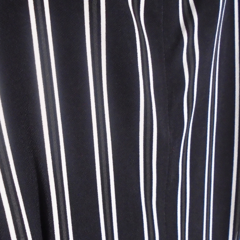 BANANA REPUBLIC NWT Sleeveless Knit Crepe Stripe Jumpsuit - Picture 8 of 9